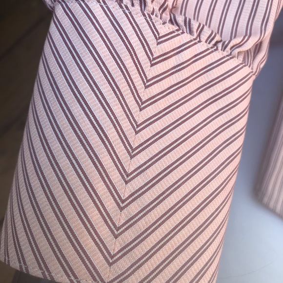 Brooks Brothers Women’s pink Striped Dobby Shirt Sized 4 crisp 100% Cotton - Picture 10 of 16